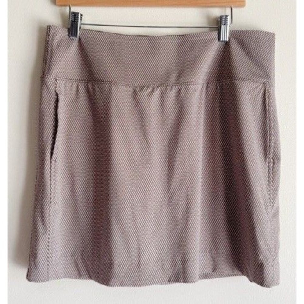 FAIRWAY & GREENE Skort Skirt Size Large Built-in Shorts Sports Golf Pickleball